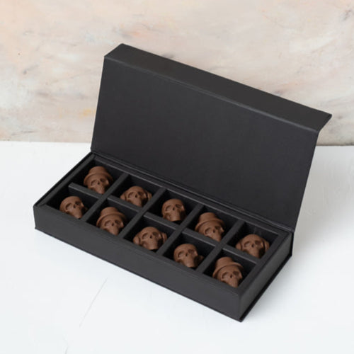 Assorted Stylish Milk chocolate Skulls