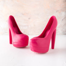 Load image into Gallery viewer, Chocolates Edible Pink Chocolate Heels - mabrook.me
