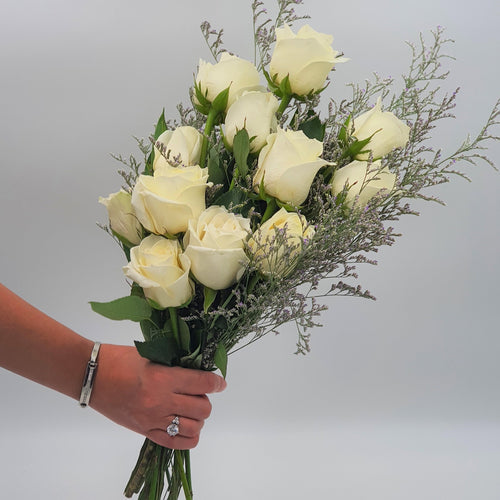 Flowers Bunch of White Roses - mabrook.me