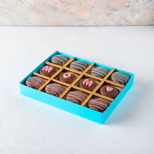 Load image into Gallery viewer, Chocolates MOM - Chocolate Oreos - mabrook.me
