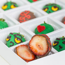 Load image into Gallery viewer, The Grinch Chocolate Strawberries - mabrook.me
