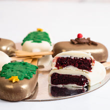Load image into Gallery viewer, Chocolates Reindeer and Tree Cakesicles - mabrook.me
