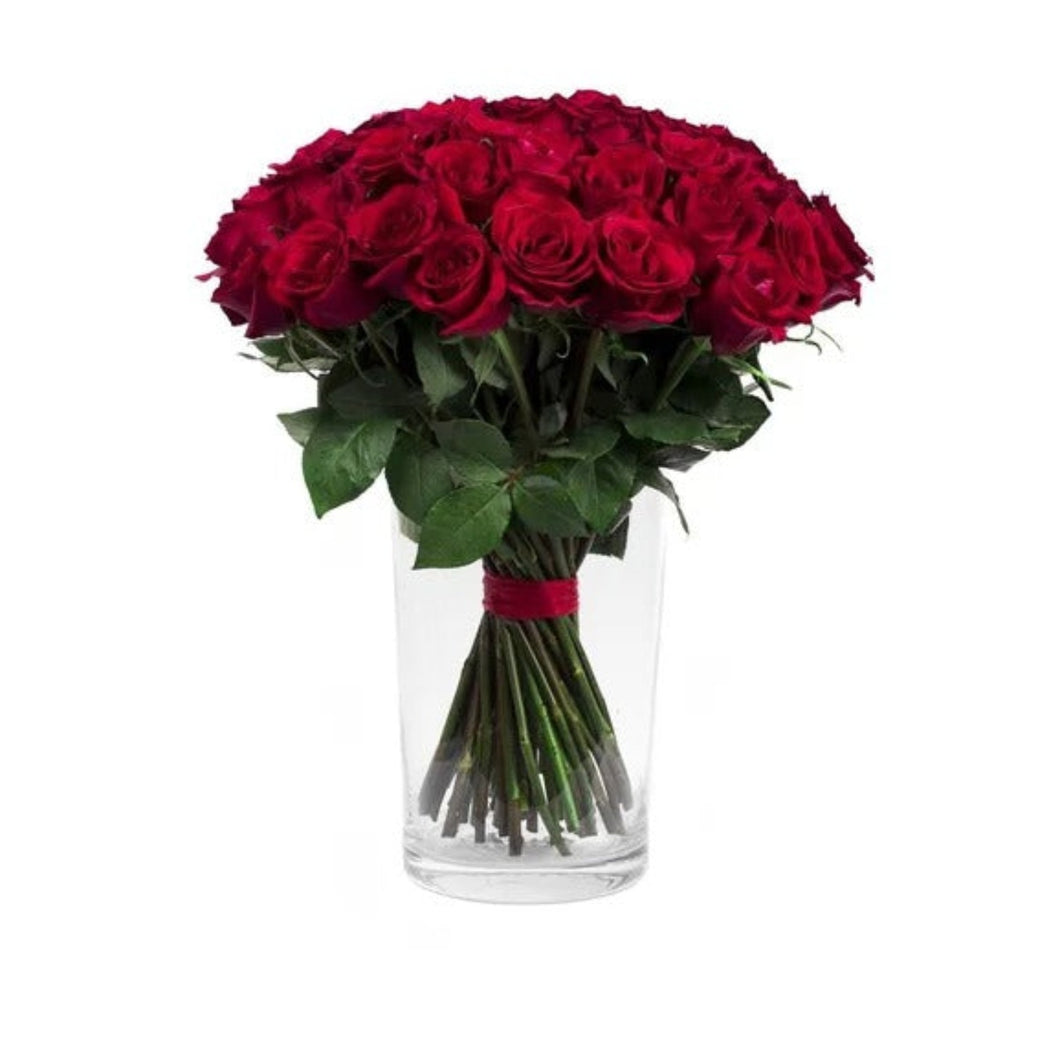 Flowers Red Rose Bunch in Glass Vase - mabrook.me