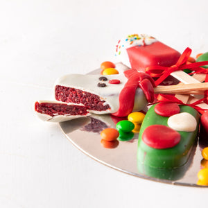 Candy & Chocolate Christmas Theme Cakesicles - mabrook.me