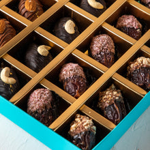 Load image into Gallery viewer, Dates Assorted Dates Box - 25pcs - mabrook.me
