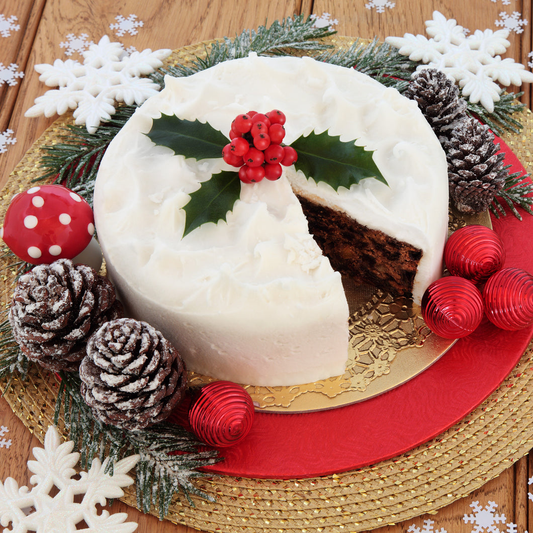 Cake Christmas Plum Cake Topped With White Chocolate - mabrook.me